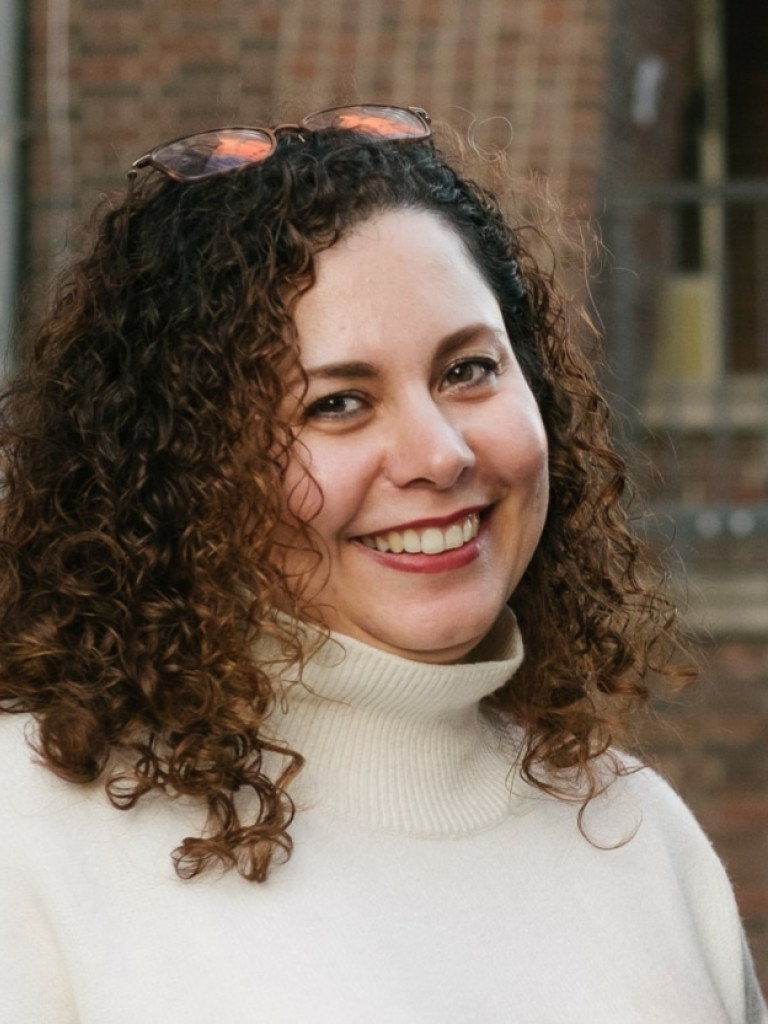 Portrait of Elnaz Nouri