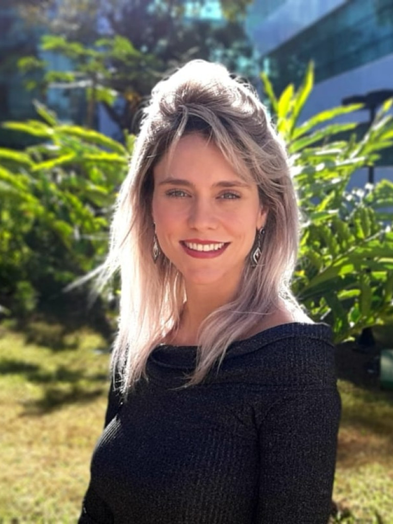 Portrait of Isabela Blumm