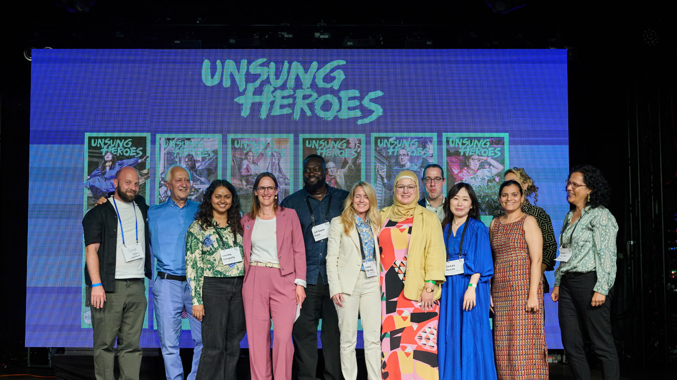 unsung heroes on stage 